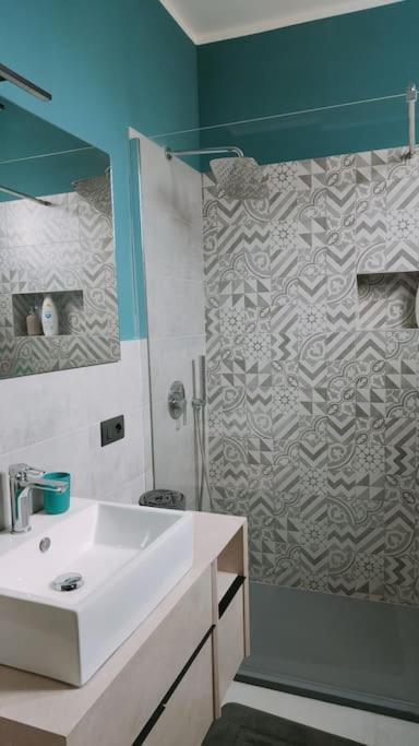 Cozy Apartment Mm Uruguay Милано Екстериор снимка